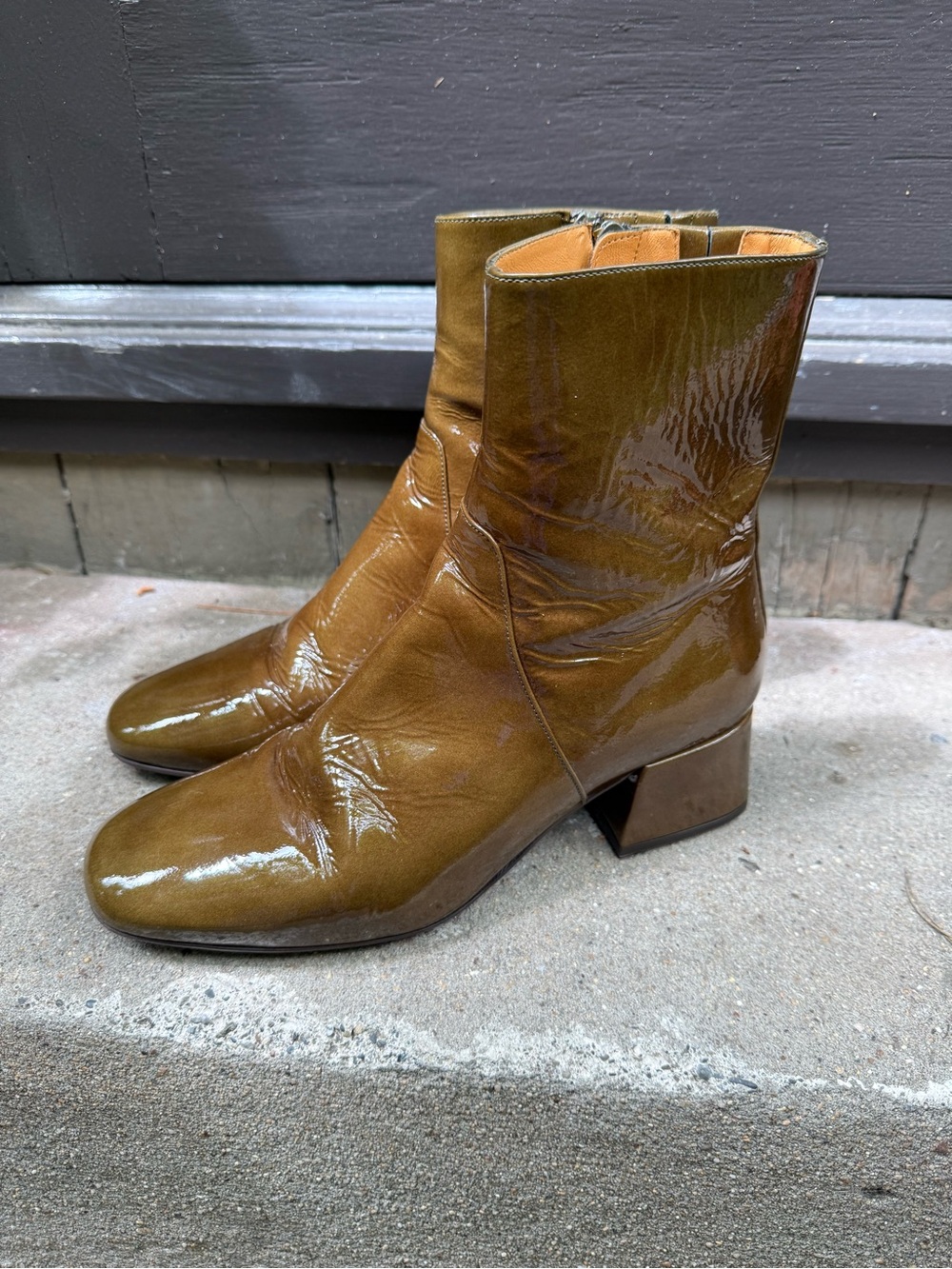 Sezane Axelle Low Heel Patent Leather Boots in Olive Green